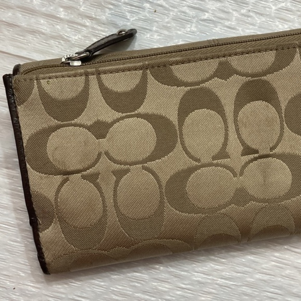 Coach Ashley brown gold checkbook wallet - Picture 5 of 13